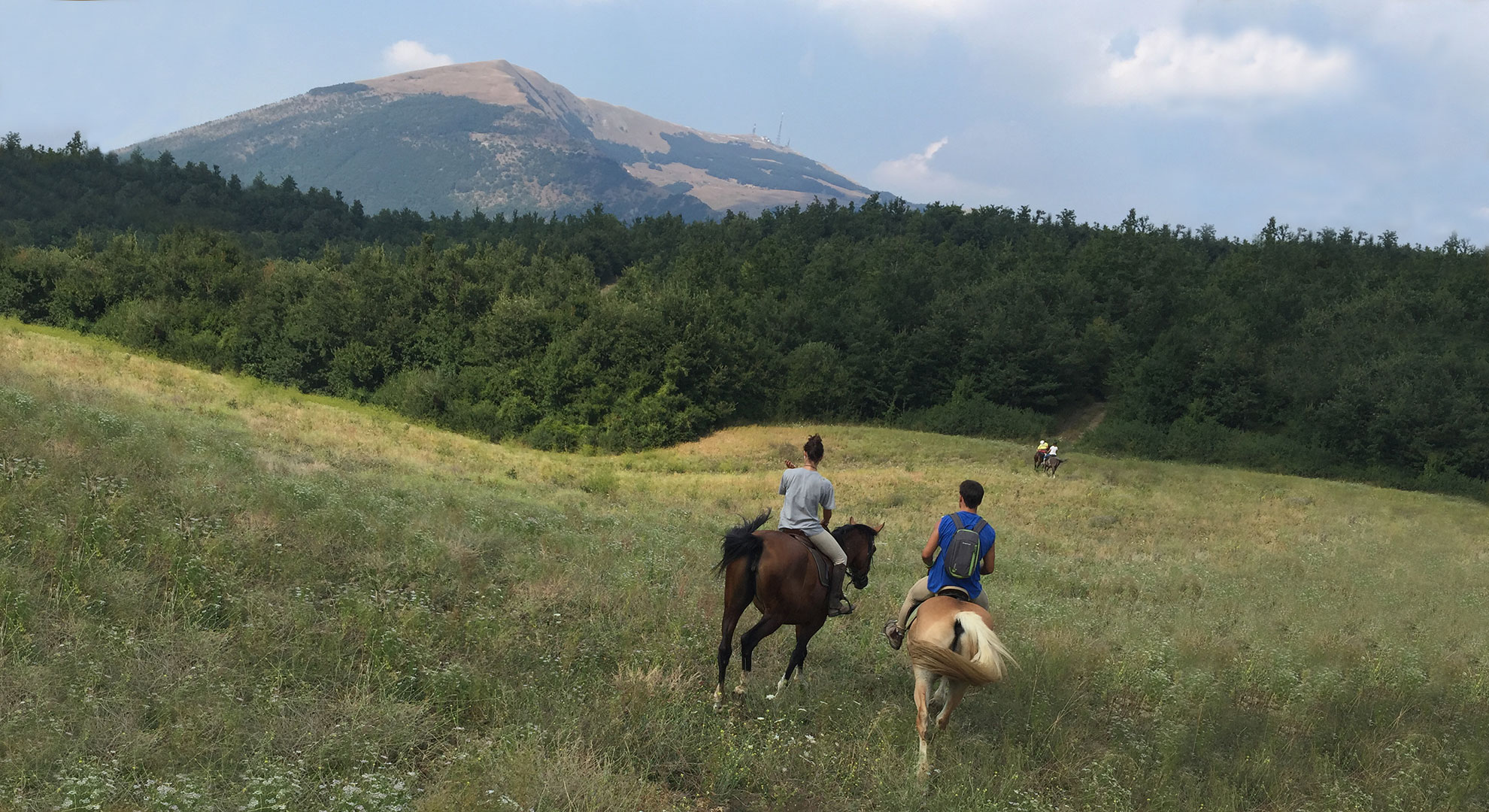 turismo-equestre-umbria-passeggiata-a-cavallo